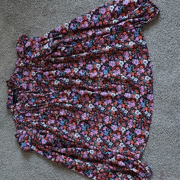 3rd + Fourth Floral Blouse - Picture 1 of 12